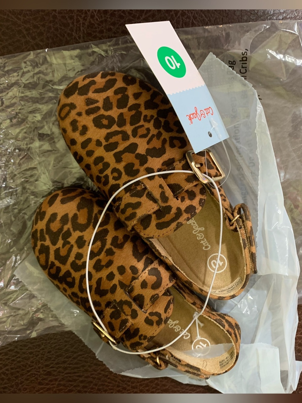 Cat & Jack NWT’s toddler girl’s size 10 sandals w/velcro closure